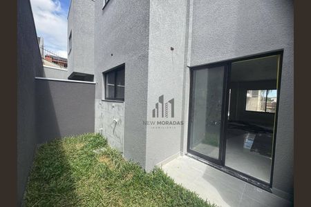 4_photo/94dce346f3.fe96b63aec789ef1-ATLAS-08377aa2-b81e-48cc-ba9b-61e22e65e486.jpg de casa à venda com 3 quartos, 108m² em Novo Mundo, Curitiba