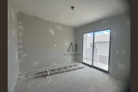 10_photo/94dce346f3.fe96b63aec789ef1-ATLAS-437a8a87-6964-49a2-8b57-4ced4e3e4068.jpg de casa à venda com 3 quartos, 108m² em Novo Mundo, Curitiba