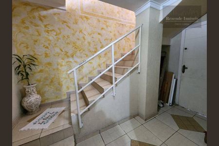 13_photo/94dce347b7.1831327c64793454-ATLAS-c5e1639e-77ef-4ce5-a7f1-d9cb683bfebb.jpg de casa à venda com 4 quartos, 165m² em Novo Mundo, Curitiba