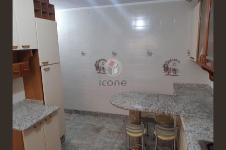 11_photo/94dce347e7.b998a58f5cd09cc9-ATLAS-00504b1e-c54f-4916-aaea-a7b348055e5c.jpg de casa à venda com 3 quartos, 233m² em Novo Mundo, Curitiba