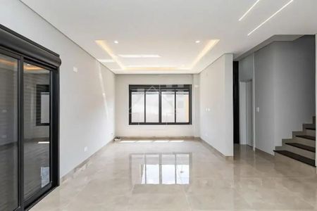 6_photo/94dce34853.cfb266d03f506f09-ATLAS-de6ec2b5-54fe-452c-a01a-e004adf2fe38.jpg de casa à venda com 3 quartos, 134m² em Novo Mundo, Curitiba