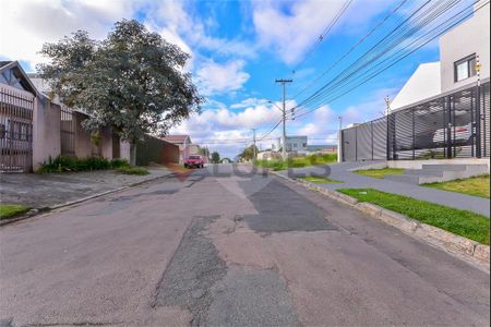 6_photo/94dce34853.d9f8130b258163b2-ATLAS-a32318f6-d1a1-4e8d-9708-db5eaafb277f.jpg de casa à venda com 4 quartos, 236m² em Novo Mundo, Curitiba