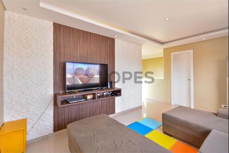 5_photo/94dce34853.d9f8130b258163b2-ATLAS-e6f16afe-eab2-4d45-a7bc-d31a68fb39a9.jpg de casa à venda com 4 quartos, 236m² em Novo Mundo, Curitiba