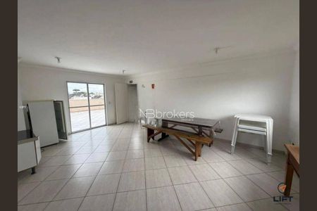 6_photo/94dce3489f.3ee15f017ff1b7a8-ATLAS-2ccfffcb-89ef-474d-9f77-348391f5e8da.jpg de apartamento à venda com 3 quartos, 68m² em Novo Mundo, Curitiba