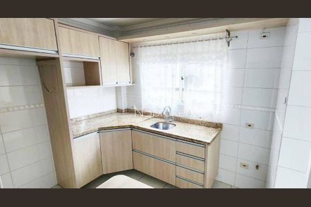 3_photo/94dce3489f.3ee15f017ff1b7a8-ATLAS-4eb20936-5b2d-4ca9-9b2c-61068d1fc43b.jpg de apartamento à venda com 3 quartos, 70m² em Novo Mundo, Curitiba