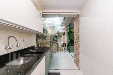 13_photo/94dce348c7.84d273d2e1abbbdc-ATLAS-60c29e95-d17e-4f03-b5d3-05808d056da0.jpg de casa à venda com 3 quartos, 150m² em Novo Mundo, Curitiba