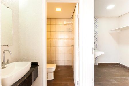 41_photo/94dce348e9.905d7f4245edae06-ATLAS-3aa21e44-9fb3-4d0b-bcb7-4f28333955b7.jpg de casa à venda com 3 quartos, 220m² em Novo Mundo, Curitiba