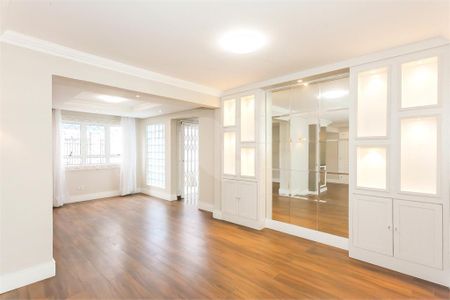 23_photo/94dce348e9.905d7f4245edae06-ATLAS-3db76d1b-bfde-4dfd-b165-c4674b979735.jpg de casa à venda com 3 quartos, 220m² em Novo Mundo, Curitiba