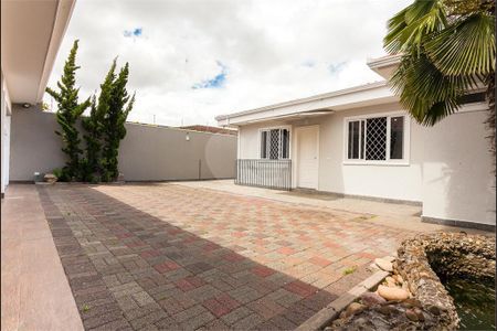 41_photo/94dce348e9.905d7f4245edae06-ATLAS-4ca23181-fe6f-4e34-a702-a2fbf8ed1de9.jpg de casa à venda com 3 quartos, 220m² em Novo Mundo, Curitiba