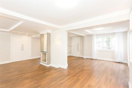 8_photo/94dce348e9.905d7f4245edae06-ATLAS-85de3c3d-cd0e-4ac9-a6ec-b7df5a0c450f.jpg de casa à venda com 3 quartos, 220m² em Novo Mundo, Curitiba