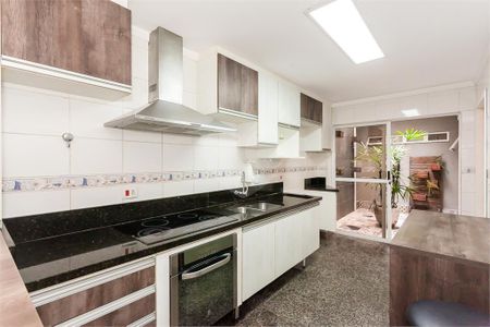 16_photo/94dce348e9.905d7f4245edae06-ATLAS-e369702e-ff59-40b1-9771-80dedcd02bda.jpg de casa à venda com 3 quartos, 220m² em Novo Mundo, Curitiba