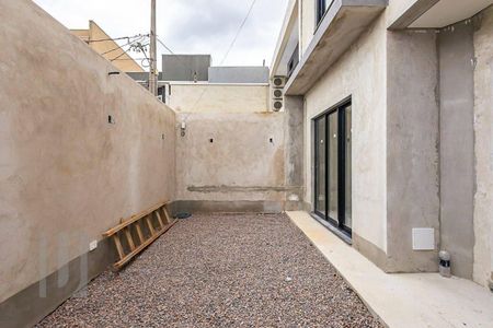 7_photo/94dce3491d.95bc2a4251ebce80-ATLAS-44d9753b-05bc-48f5-a155-de7073f2d456.jpg de casa à venda com 3 quartos, 160m² em Novo Mundo, Curitiba