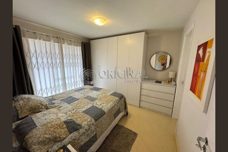 4_photo/94dce34933.8d02ed77cecc6524-ATLAS-0c595f90-b8af-4b20-bf82-964fa1df392d.jpg de casa à venda com 3 quartos, 83m² em Novo Mundo, Curitiba