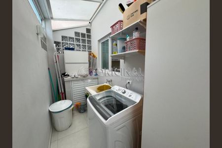 10_photo/94dce34933.8d02ed77cecc6524-ATLAS-3afc3ee8-6a6c-4dd3-b4c4-890e574c00df.jpg de casa à venda com 3 quartos, 83m² em Novo Mundo, Curitiba