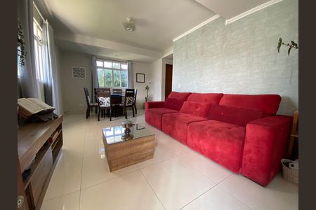 12_photo/94dce3496d.6c2488a1ef1eec95-ATLAS-2ef3dc22-8e70-470e-8001-20bfdb5fe434.jpg de casa à venda com 3 quartos, 170m² em Novo Mundo, Curitiba