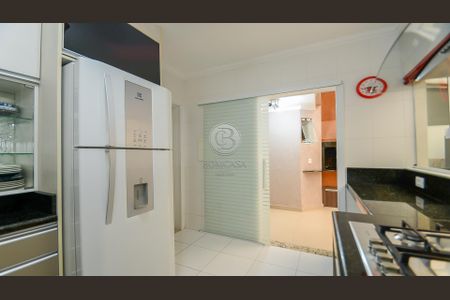 4_photo/94dce34c1f.f0ecc906b832f777-ATLAS-bb48d38f-36ea-4586-921f-4c4cfd0cd828.jpg de casa à venda com 3 quartos, 144m² em Novo Mundo, Curitiba