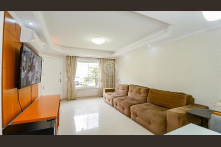 11_photo/94dce34c1f.f0ecc906b832f777-ATLAS-ea615a72-83c9-4bb3-bac2-117dff60ec4f.jpg de casa à venda com 3 quartos, 144m² em Novo Mundo, Curitiba