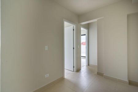 12_photo/94dce34d6f.f279df7ab7105e24-ATLAS-cd3470a0-efe2-4c60-ac3f-b237e507ea42.jpg de apartamento à venda com 2 quartos, 50m² em Novo Mundo, Curitiba