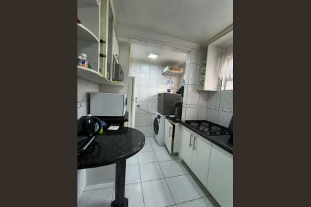 12_photo/94dce34d7d.c7048a8dc0618162-ATLAS-d1006bad-5b47-489b-a885-595111e35a60.jpg de apartamento à venda com 3 quartos, 56m² em Novo Mundo, Curitiba