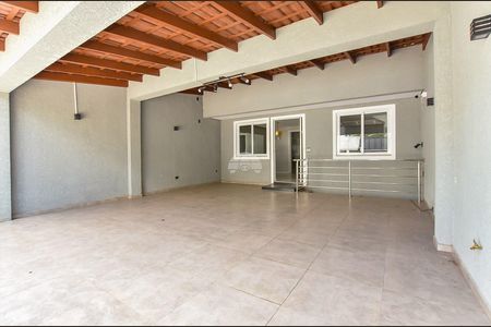 3_photo/94dce34da1.4d1932269aa04820-ATLAS-86bfcb70-270f-45a8-bf6a-1fb23dd60af3.jpg de casa à venda com 3 quartos, 170m² em Novo Mundo, Curitiba