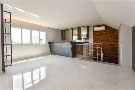 21_photo/94dce34da1.4d1932269aa04820-ATLAS-9ef68d75-9364-4e1b-b70a-fd8788c3c837.jpg de casa à venda com 3 quartos, 170m² em Novo Mundo, Curitiba