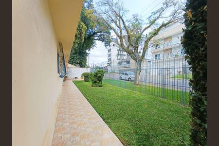 5_photo/94dce34e3f.1ce925fccf6b47b5-ATLAS-3763fd81-dcbd-48ad-bbf9-05728d5826a9.jpg de casa à venda com 3 quartos, 147m² em Novo Mundo, Curitiba