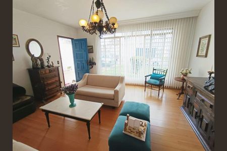 8_photo/94dce34e3f.1ce925fccf6b47b5-ATLAS-53aaf7ff-ee16-4ae0-9704-528bd1b61e1d.jpg de casa à venda com 3 quartos, 147m² em Novo Mundo, Curitiba