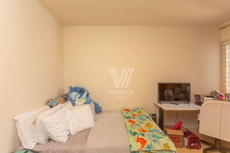 14_photo/94dce34e51.94eccd8fc9add72f-ATLAS-af12e9d5-3eba-4dec-8aa0-99c2b012b88f.jpg de casa à venda com 3 quartos, 181m² em Novo Mundo, Curitiba