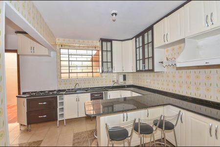 6_photo/94dce34ead.54aece7605d3c183-ATLAS-29d5bfeb-33ae-402b-85f1-16466a4b2a9f.jpg de casa à venda com 3 quartos, 130m² em Novo Mundo, Curitiba