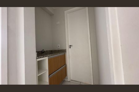 11_photo/94dce34eb9.ab7d8202a19c7ff1-ATLAS-fa4b1a49-af8d-466f-ad9b-351e8baf8fc8.jpg de apartamento para alugar com 2 quartos, 58m² em Novo Mundo, Curitiba