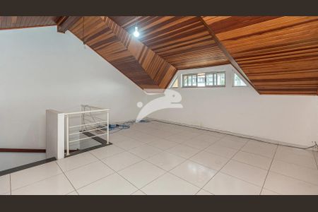 11_photo/94dce34edf.e1def13820b9d8cc-ATLAS-1324a095-7c9d-40ec-be94-cdbaa4a2d085.jpg de casa à venda com 3 quartos, 250m² em Novo Mundo, Curitiba