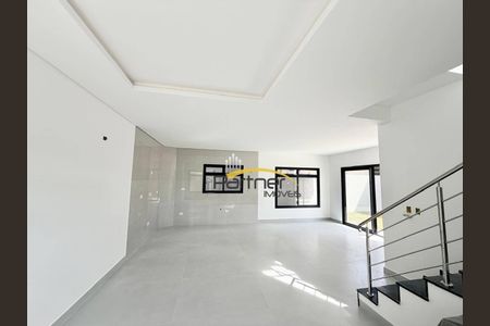 7_photo/94dce34f61.a86f9d5c77f24273-ATLAS-3df115e4-922f-4c6c-ab5d-c1a3d30c78aa.jpg de casa à venda com 3 quartos, 140m² em Novo Mundo, Curitiba