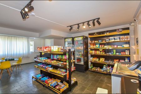 27_photo/94dce34fcf.654df58aa66cb7de-ATLAS-e82b11de-1b91-4673-b2d6-3daa45c12025.jpg de apartamento à venda com 3 quartos, 57m² em Novo Mundo, Curitiba