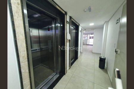 7_photo/94dce34fcf.93b8fa184532727f-ATLAS-55e90aec-e67e-45c4-b93b-302bd5fdaae1.jpg de apartamento para alugar com 3 quartos, 57m² em Novo Mundo, Curitiba