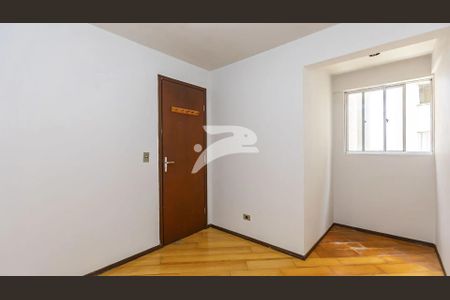 12_photo/94dce34fcf.93b8fa184532727f-ATLAS-6874afeb-5f81-4a71-bec4-5d6567e427d2.jpg de apartamento para alugar com 3 quartos, 57m² em Novo Mundo, Curitiba