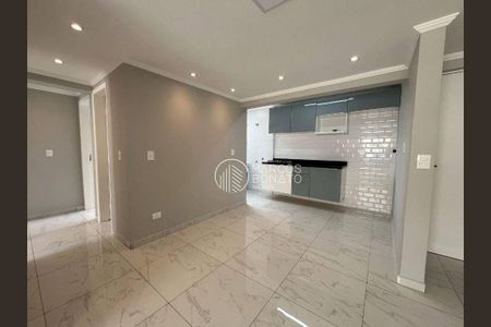 3_photo/94dce34fcf.9a9117018ef4cb2e-ATLAS-d30af3c9-8779-459c-babf-c0ec5075fd40.jpg de apartamento à venda com 3 quartos, 56m² em Novo Mundo, Curitiba