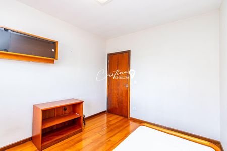 27_photo/94dce350c7.e3a954dfb45dd8a0-ATLAS-888c952a-e951-4dce-8610-e6b26c1f6f1f.jpg de casa à venda com 4 quartos, 408m² em Novo Mundo, Curitiba