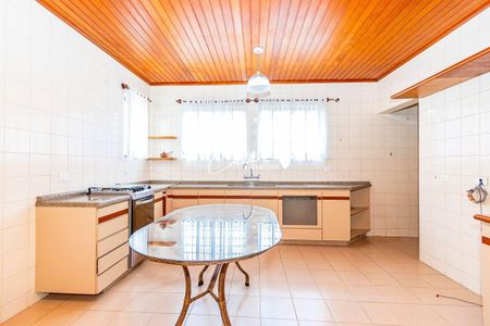 16_photo/94dce350c7.e3a954dfb45dd8a0-ATLAS-caa8b1fd-9df9-4be7-bd1f-a3096f035838.jpg de casa à venda com 4 quartos, 408m² em Novo Mundo, Curitiba