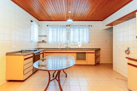 12_photo/94dce350c7.e3a954dfb45dd8a0-ATLAS-e50f4739-a27e-42d6-bab2-25af5828a4c1.jpg de casa à venda com 4 quartos, 408m² em Novo Mundo, Curitiba