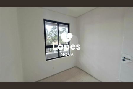 12_photo/94dce351fb.d4cd3ef4a562316a-ATLAS-566714f3-e1ed-45ce-b38d-c7e0363d22a4.jpg de apartamento à venda com 3 quartos, 70m² em Novo Mundo, Curitiba