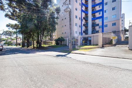 8_photo/94dce3536b.0b41dd9f8e6ad8d9-ATLAS-48750f1c-6e36-4d54-a591-c3ca478f7dfd.jpg de apartamento para alugar com 3 quartos, 59m² em Novo Mundo, Curitiba