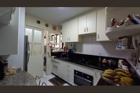 6_photo/94dce3537d.4e5e36a04a325b36-ATLAS-9b9a74a5-ce88-4280-aef7-9748e382aaf8.jpg de apartamento à venda com 3 quartos, 83m² em Novo Mundo, Curitiba