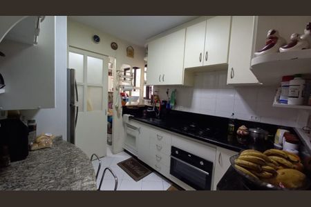 4_photo/94dce3537d.4e5e36a04a325b36-ATLAS-d73360af-fe3f-467b-a943-4530e78548d7.jpg de apartamento à venda com 3 quartos, 71m² em Novo Mundo, Curitiba