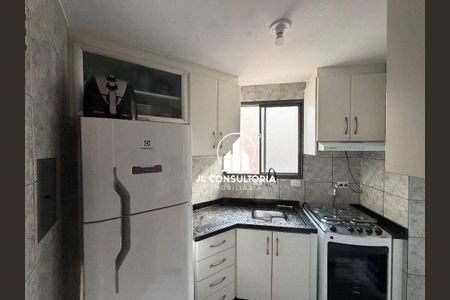 3_photo/94dce353c7.0d7cfe97fbc7837c-ATLAS-0e54cbe2-52d9-4d55-9c6a-8f86bddb75a4.jpg de apartamento à venda com 3 quartos, 60m² em Novo Mundo, Curitiba