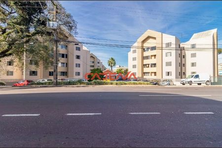 4_photo/94dce353c7.0d7cfe97fbc7837c-ATLAS-7ccaef99-d6bb-4da2-8ce6-5364a09772c6.jpg de apartamento à venda com 3 quartos, 60m² em Novo Mundo, Curitiba