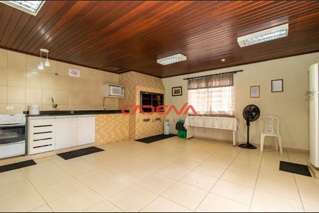 11_photo/94dce353c7.0d7cfe97fbc7837c-ATLAS-e0777cf5-b24a-44d5-a3ff-b52fca4d0722.jpg de apartamento à venda com 3 quartos, 60m² em Novo Mundo, Curitiba