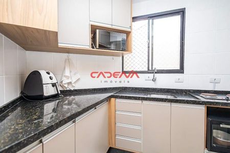 6_photo/94dce353c7.0d7cfe97fbc7837c-ATLAS-e8abe481-bcc0-4d94-b4e3-b83f9ae8c70c.jpg de apartamento à venda com 3 quartos, 60m² em Novo Mundo, Curitiba