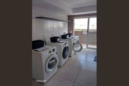 8_photo/94dce353d5.dee31103cd4595d9-ATLAS-50631f9f-5f80-48d4-a36e-1d7ed71cda64.jpg de apartamento à venda com 1 quarto, 36m² em Novo Mundo, Curitiba