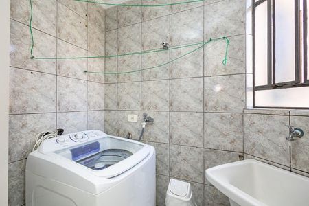 5_photo/94dce353ed.f64c8f1520c6d2cd-ATLAS-2a90eca3-0846-4bef-bec1-8544f0a174b6.jpg de apartamento à venda com 2 quartos, 60m² em Novo Mundo, Curitiba