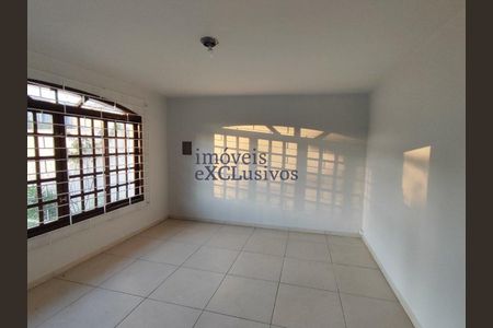 5_photo/94dce3549b.c6267d18045375b9-ATLAS-bbc91f7b-a8e2-4d28-9bb0-8613ff593bf9.jpg de casa à venda com 3 quartos, 126m² em Novo Mundo, Curitiba